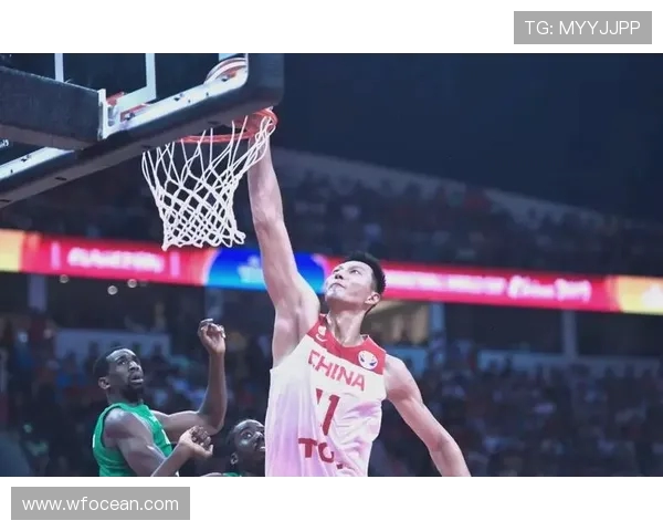 易建联再度回顾辉煌篮球生涯展望中国男篮未来发展方向