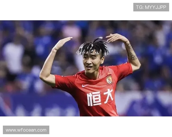 韦世豪：从天才少年到中国足球新星的蜕变与挑战