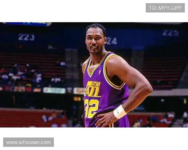 卡尔·马龙：从篮球巨星到文化符号的传奇之路