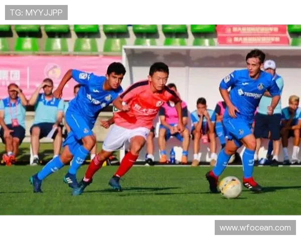 打造顶级足球俱乐部的成功秘诀与发展路径分析